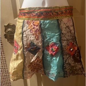 100% silk made in Nepal Middle Eastern inspired embellished mini skirt (S)